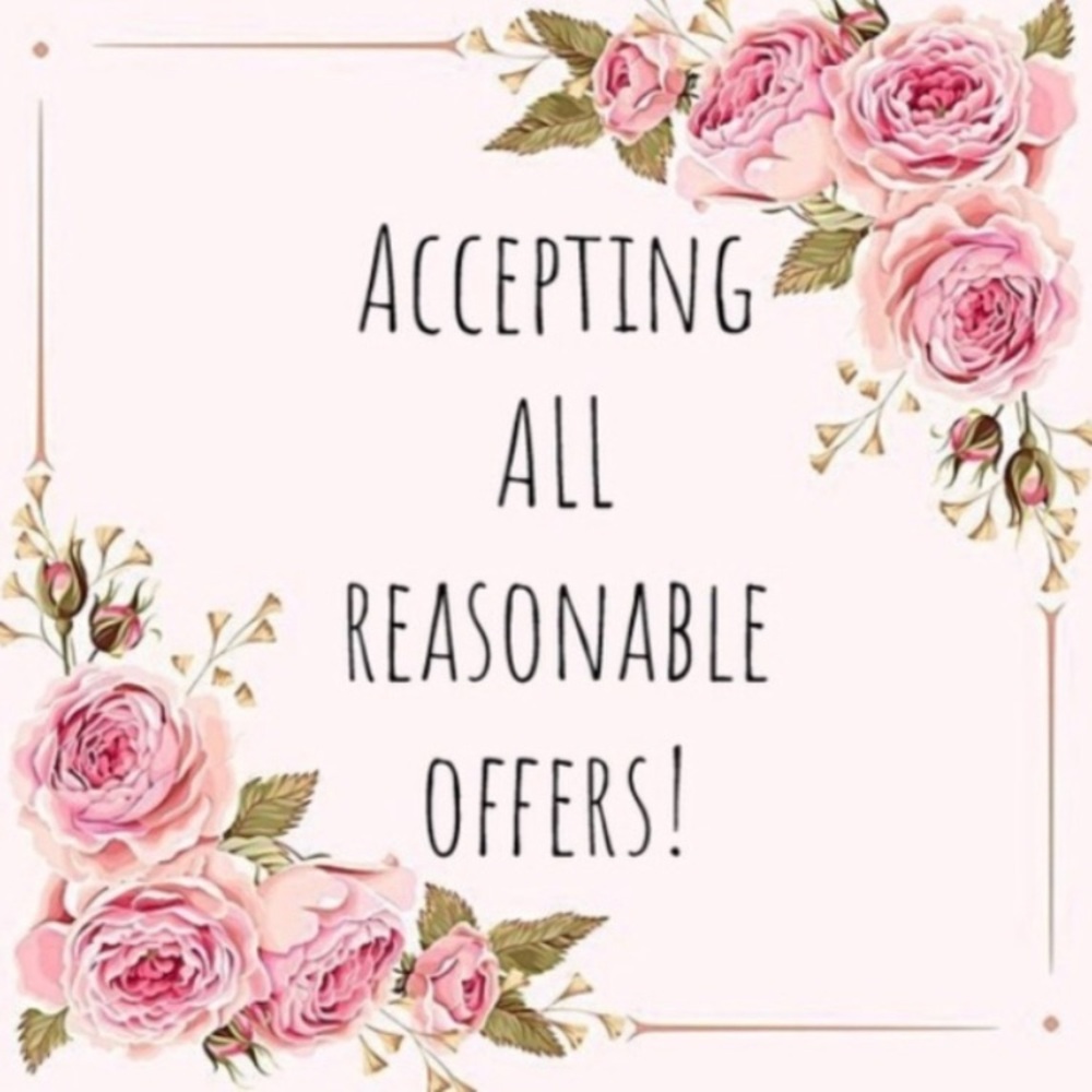‼️I Accept ALL Offers!!!! Bundle & Save💰🛍️